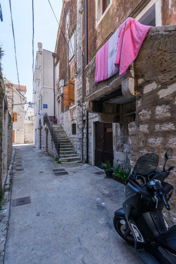 Apartments Dora -Free Parking Trogir Zewnętrze zdjęcie