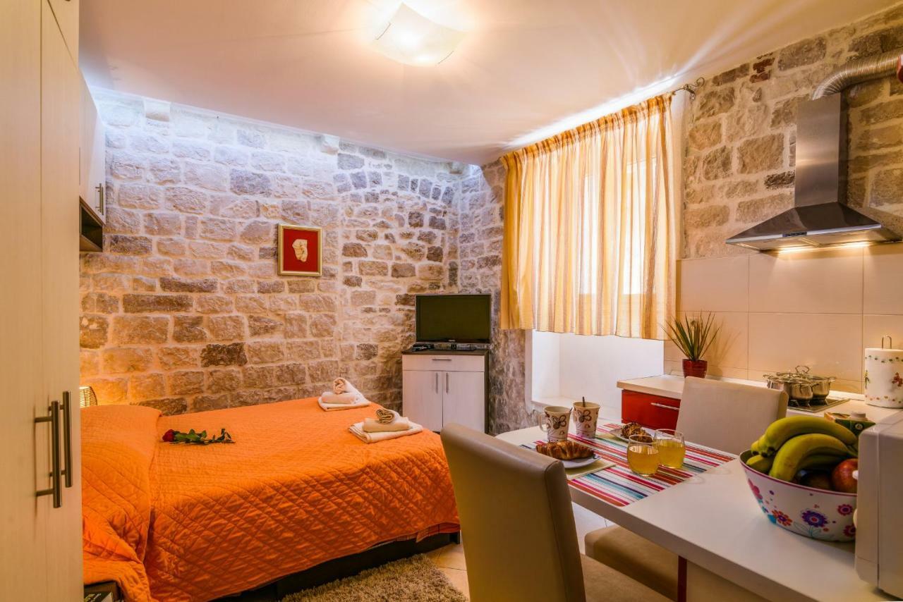 Apartments Dora -Free Parking Trogir Zewnętrze zdjęcie