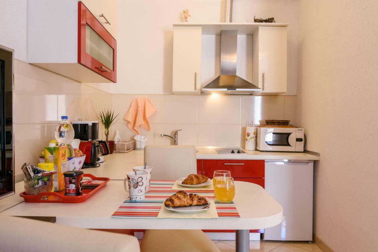 Apartments Dora -Free Parking Trogir Zewnętrze zdjęcie