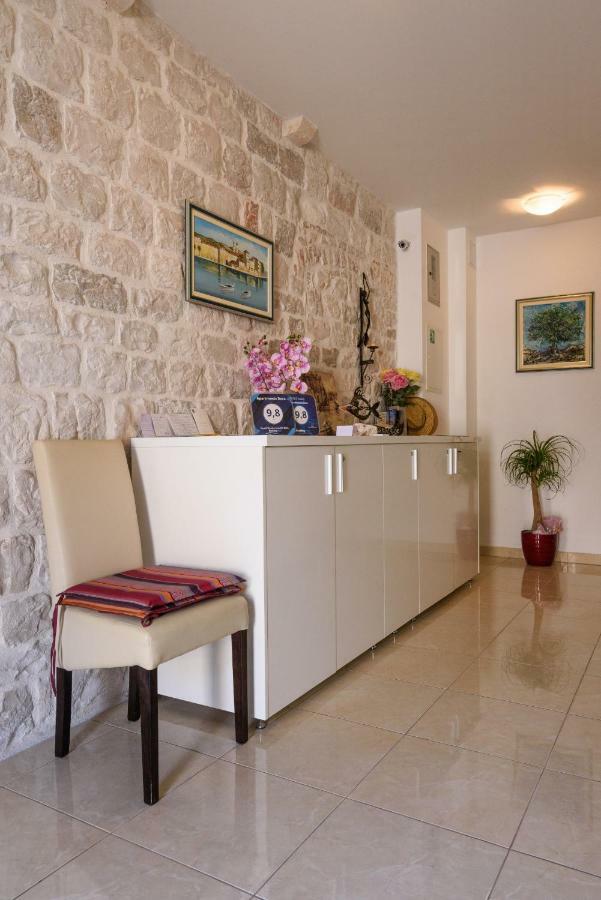 Apartments Dora -Free Parking Trogir Zewnętrze zdjęcie