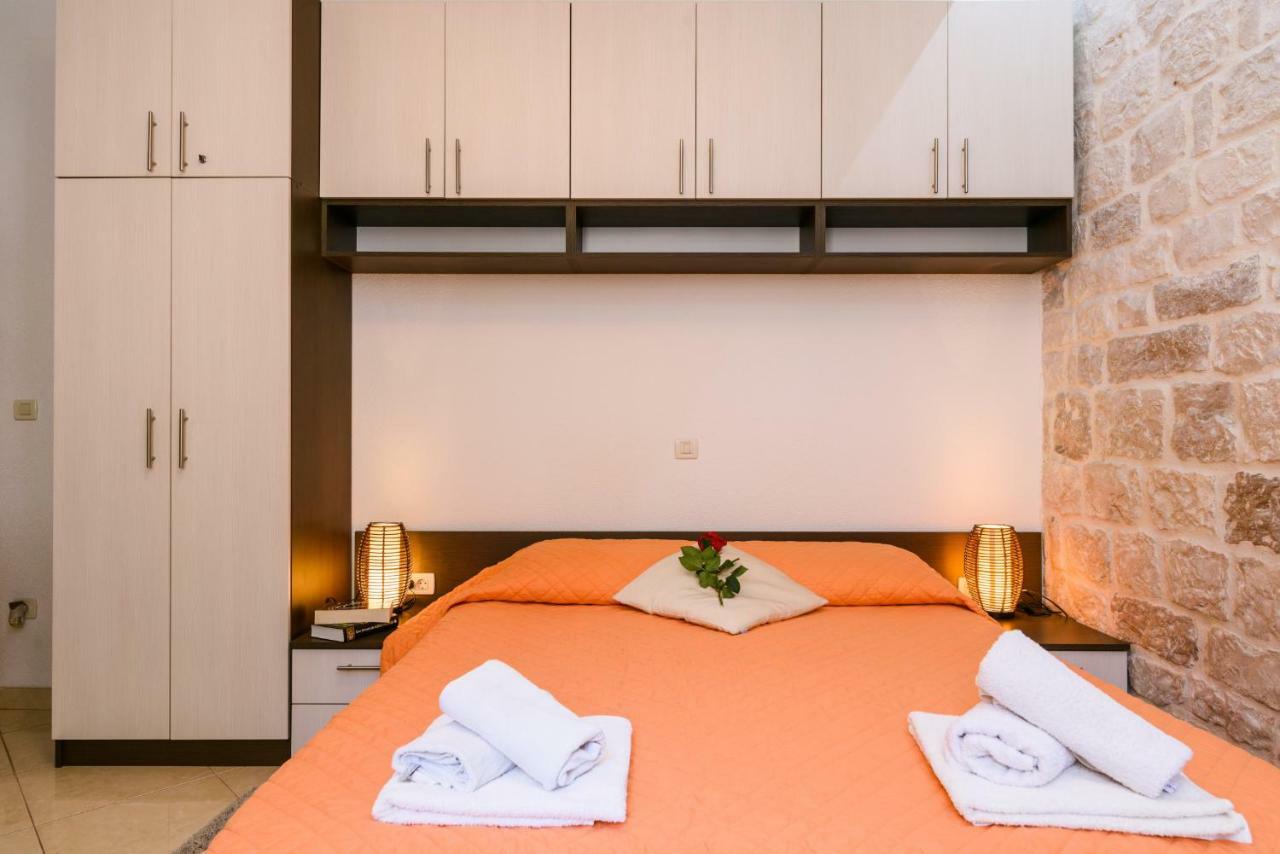 Apartments Dora -Free Parking Trogir Zewnętrze zdjęcie